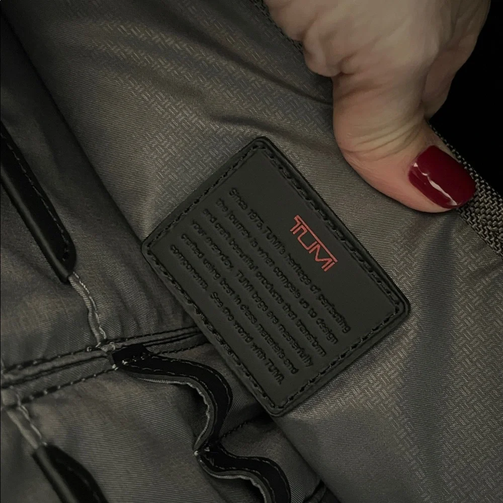 Tumi Black Compact Large Screen Laptop Brief Bag